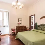 Spanish Steps Apartment Deluxe