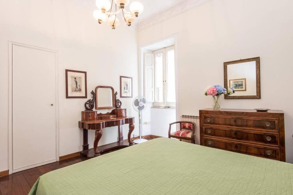 Apartment Spanish Steps Deluxe Rom