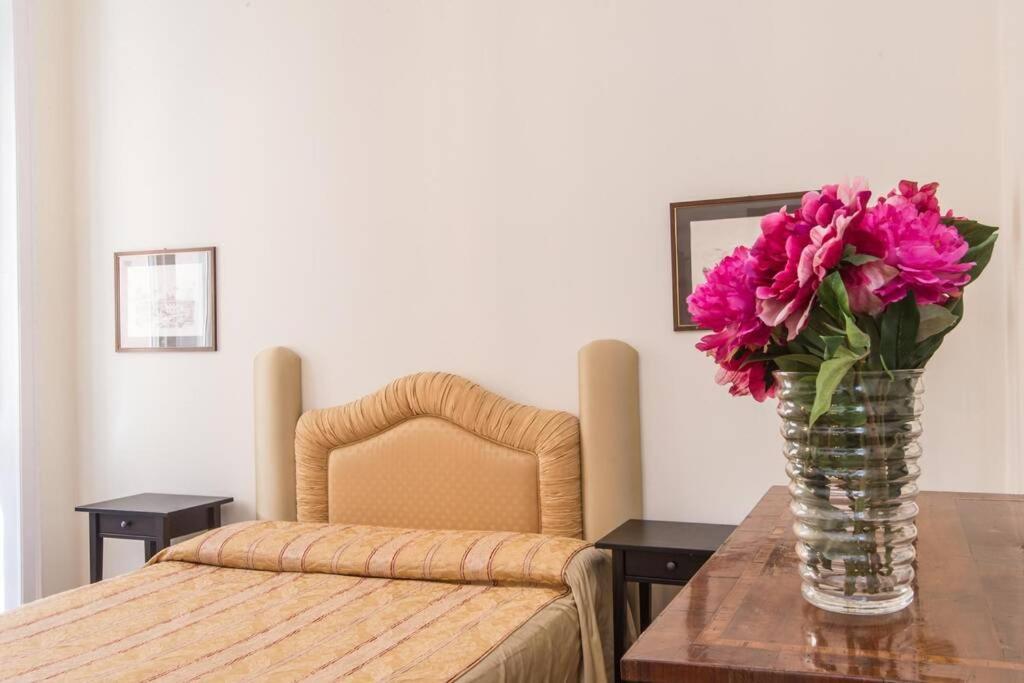 Spanish Steps Deluxe Apartment