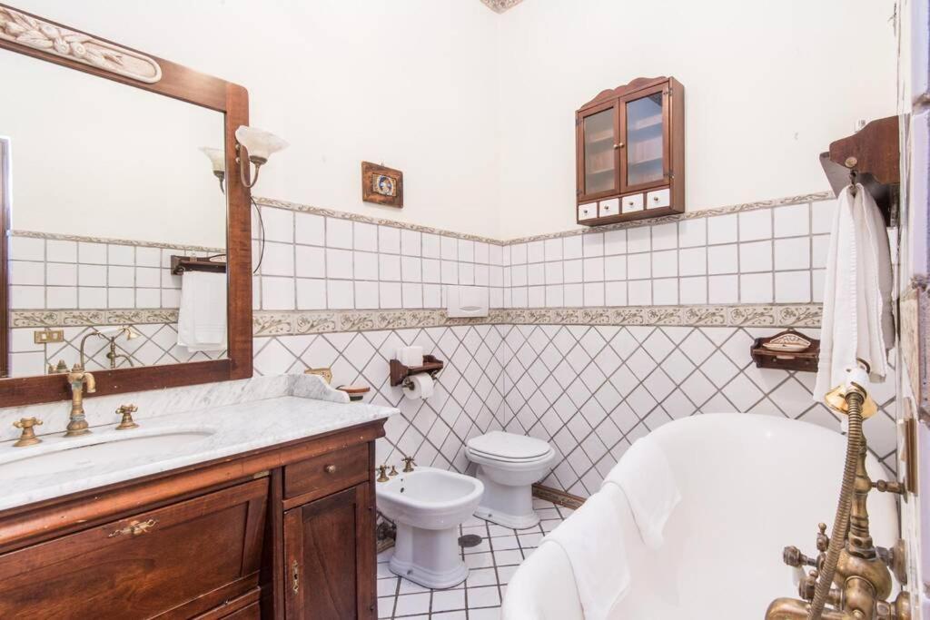 Spanish Steps Deluxe *