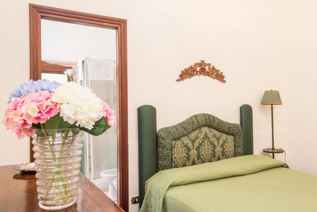 Spanish Steps Deluxe *